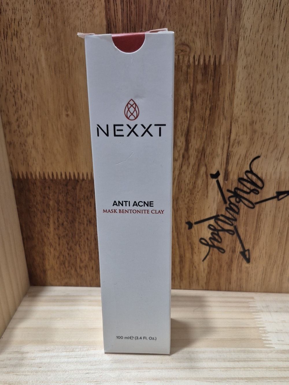 Anti-Acne Bentonite Clay Mask - White/Red